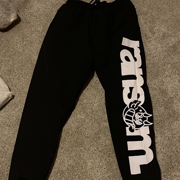 Brand new reversible pants from ransom never worn - Picture 4 of 5